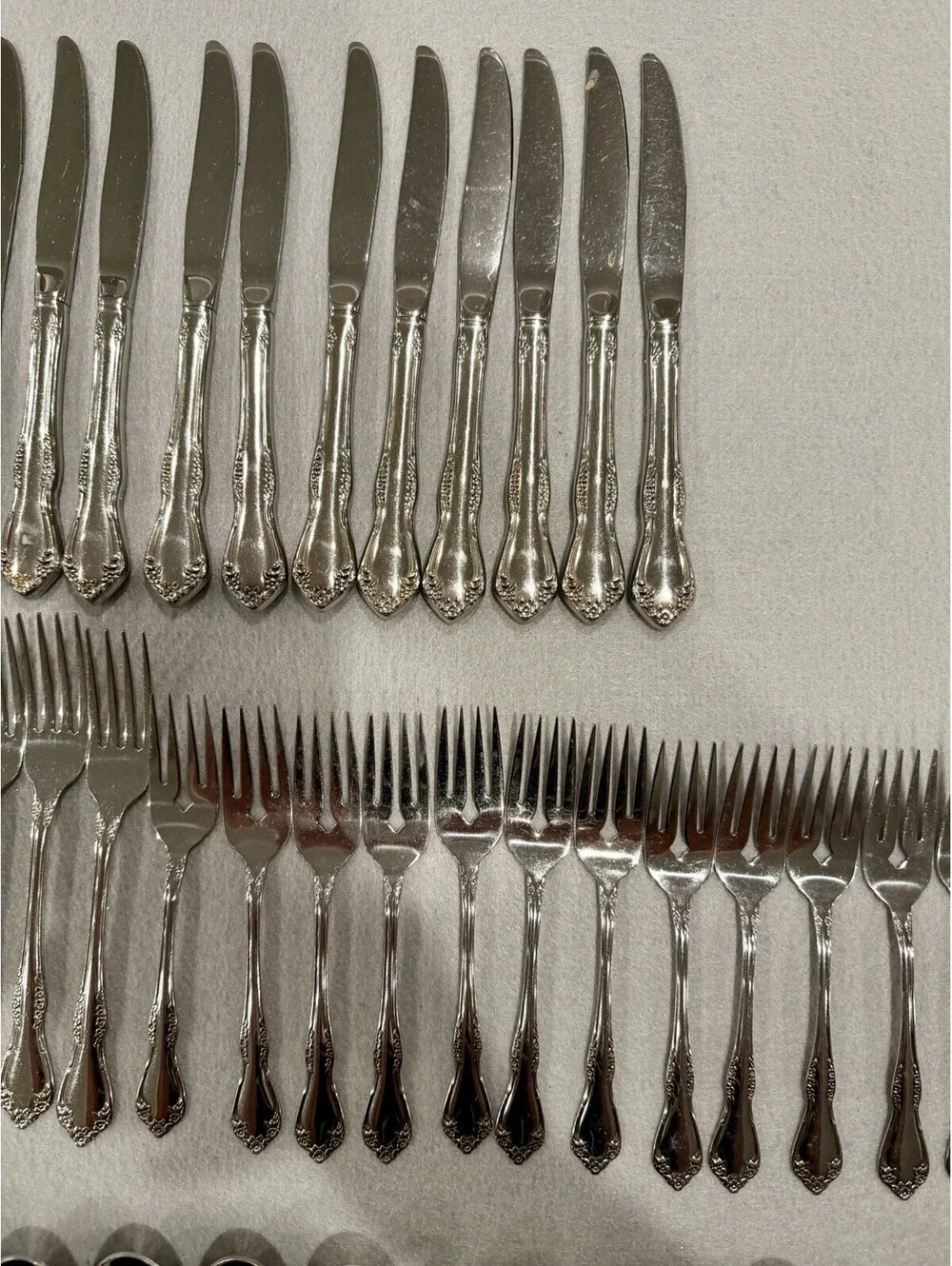 WM Rogers Oneida Ltd Mansfield Amadeus Deluxe Stainless Flatware Set Of 60pcs